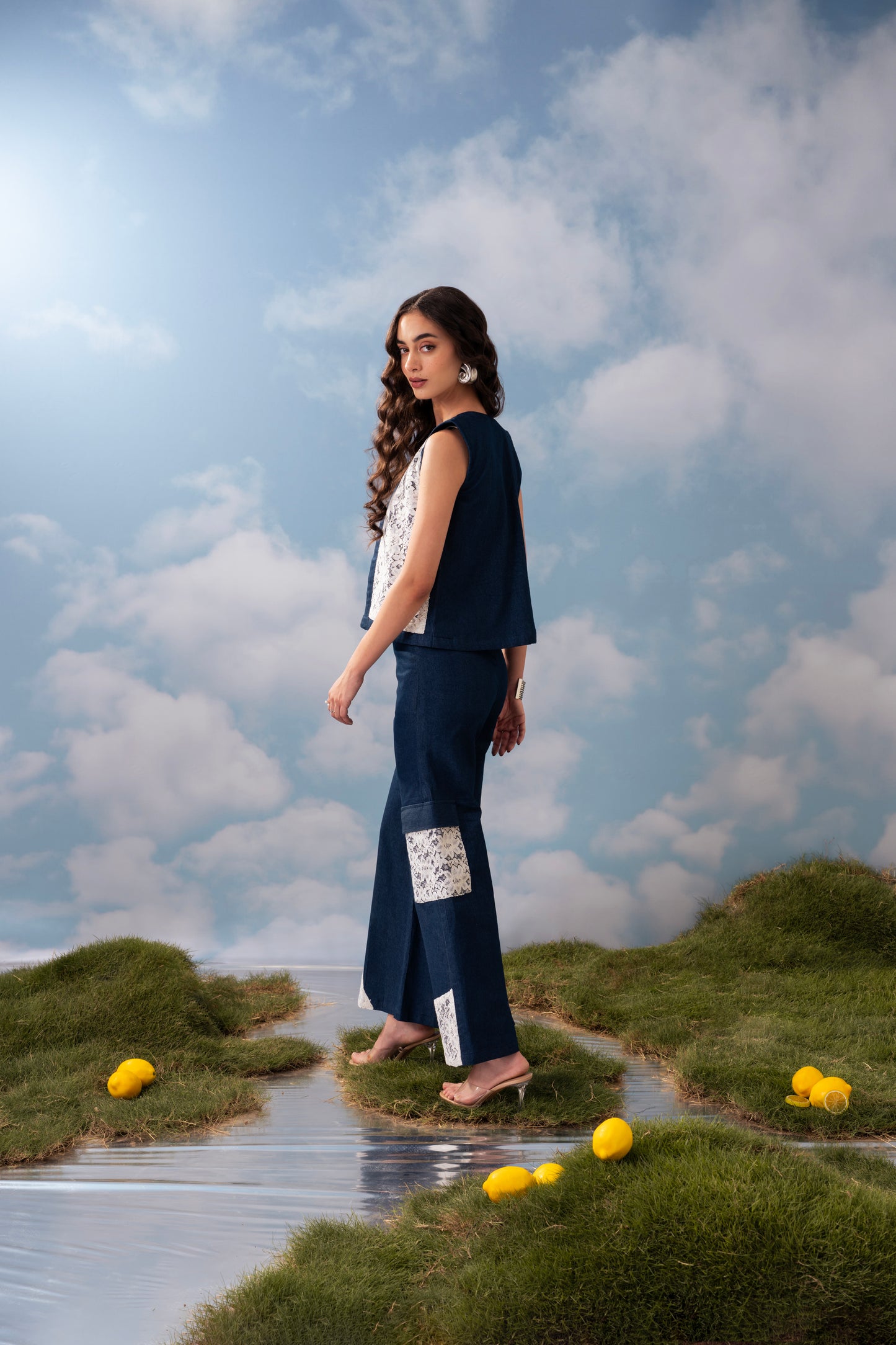 LACE APPLIQUE DENIM SET