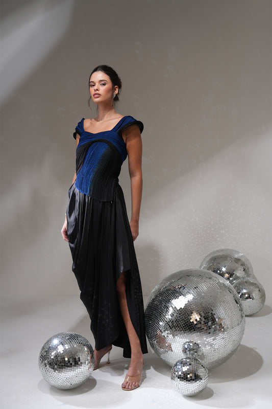 Bellini Beauty Sculpted Dhoti Set